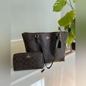 Coach Signature Zip Top Tote with Matching Wallet